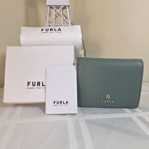Furla Women's Camelia Bifold Mineral Green Wallet. EUC